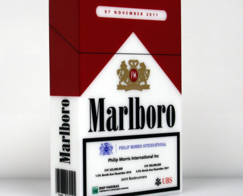 Bespoke printed large cigarette package